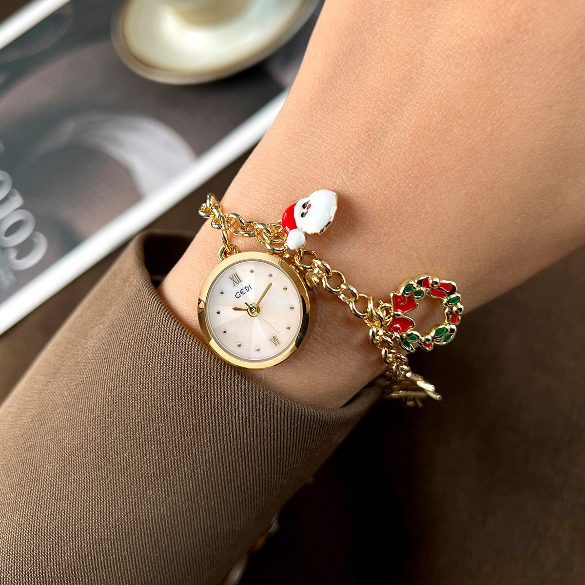 Damenuhr mit Weihnachts-Mehrel – Ladies Fashion Watch Bewertung und Preis
